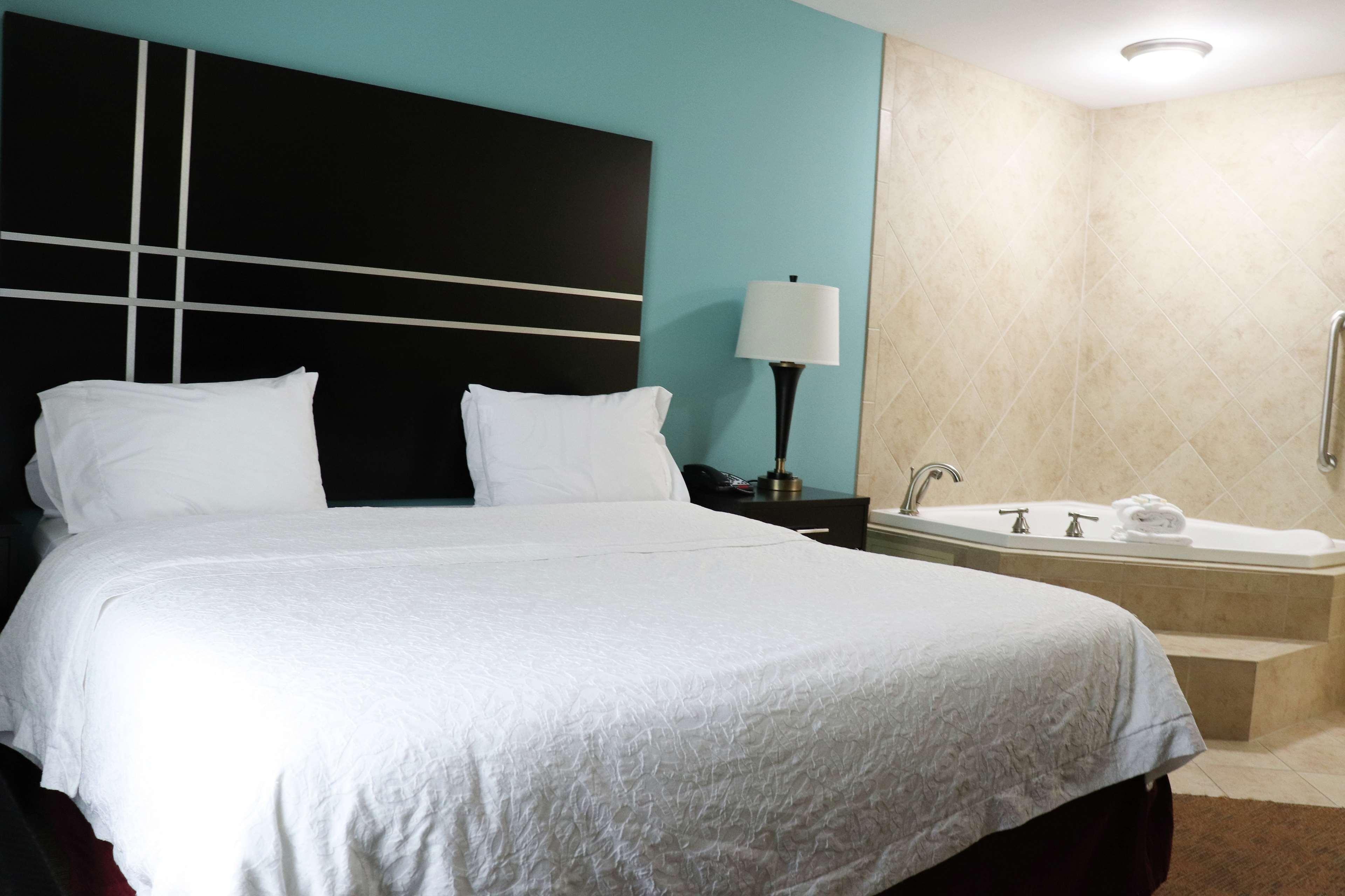 Hampton Inn Austin Oak Hill Exterior photo