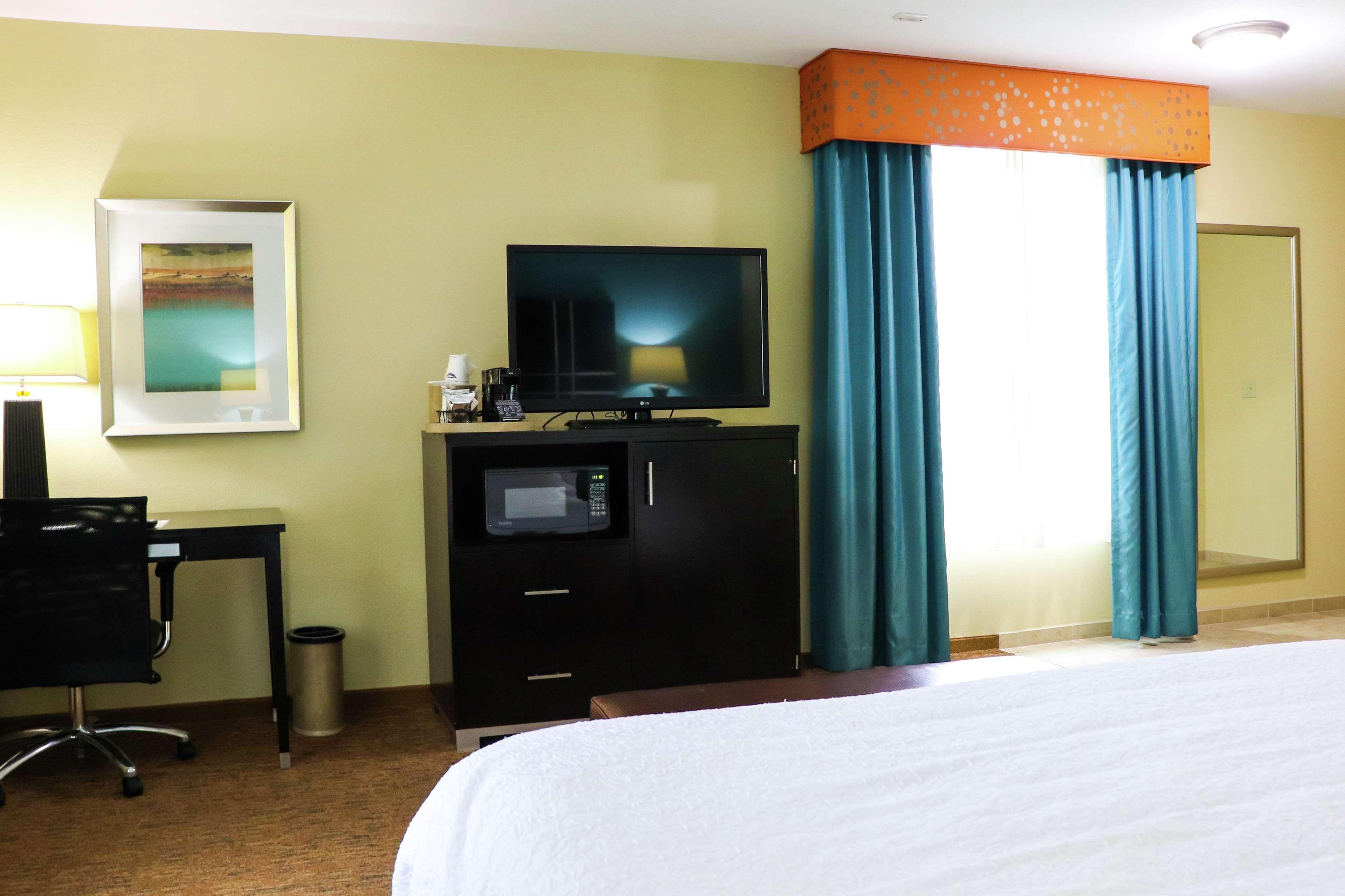 Hampton Inn Austin Oak Hill Exterior photo